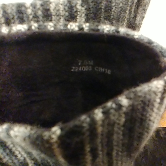 Booties like new - Picture 4 of 7